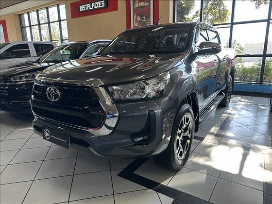 TOYOTA HILUX 2.8 D-4D TURBO DIESEL CD SRV 4X4 AUTOMÁTICO